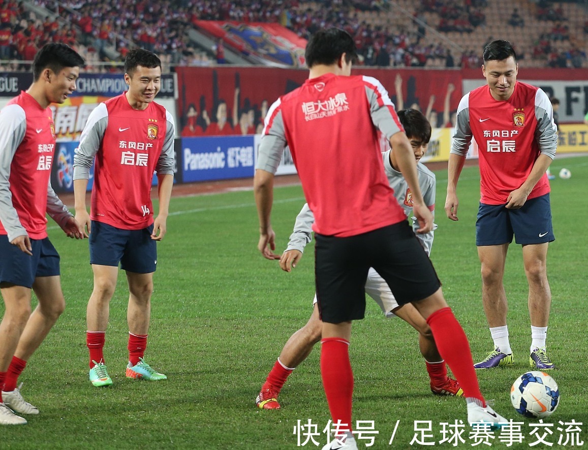 成都蓉城祝贺铜梁龙冲超：期待我们明年中超赛场见