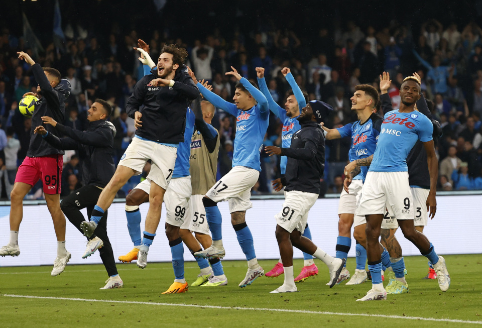 葡媒：C罗向欧国联冠军队友赠送定制手表，若塔的送给了其家人