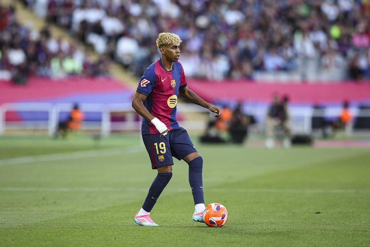 女足莱曼分享家中被盗后一片狼藉：下次请顺便帮我打扫一下