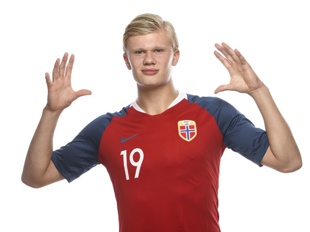 德转更新后英超U21球员身价TOP10：埃斯特旺8000万欧元第1（德转调整后英超U21身价前十：埃斯特旺以8000万欧领跑）