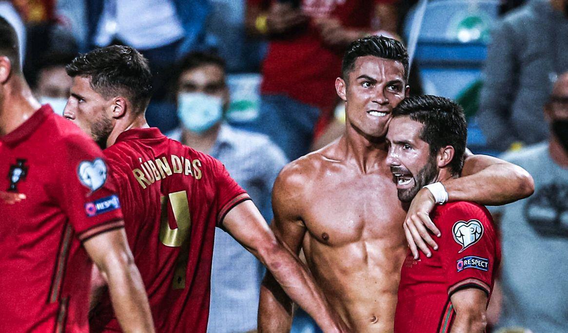 欧联3-4：42岁范佩西率荷甲第2遭罗甲第9绝杀，95分钟丢球酿悲剧（欧联3-4：42岁范佩西率荷甲次席队补时95分钟失守，遭罗甲第9绝杀）