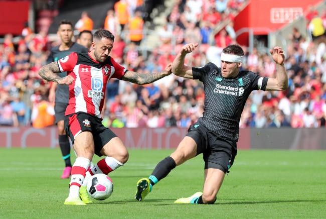 大乌龙！勇士队记：库里是左腿遭遇股四头肌挫伤，而不是右腿