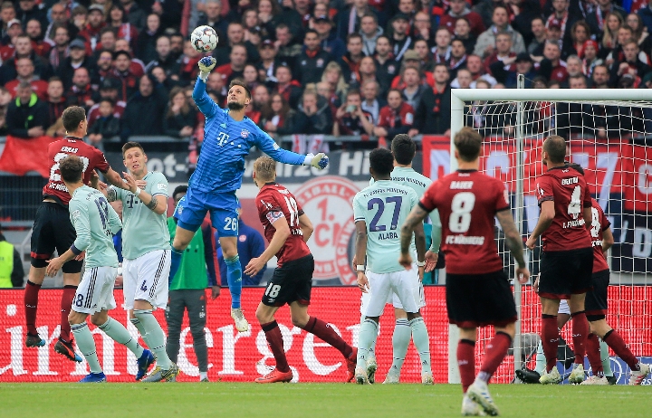 小贝：我希望梅西退役后住迈阿密，但他说只想住在诺坎普附近