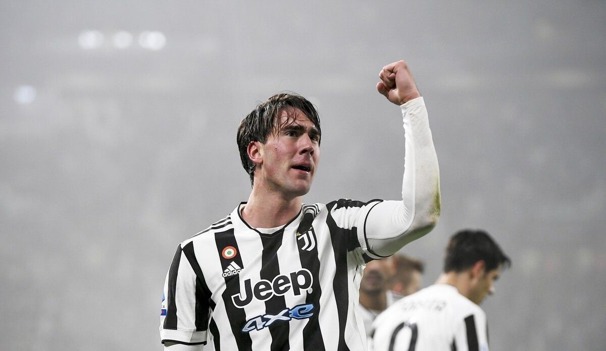 7胜破咒！肘伤缠身的郑钦文为何能硬刚TOP10？