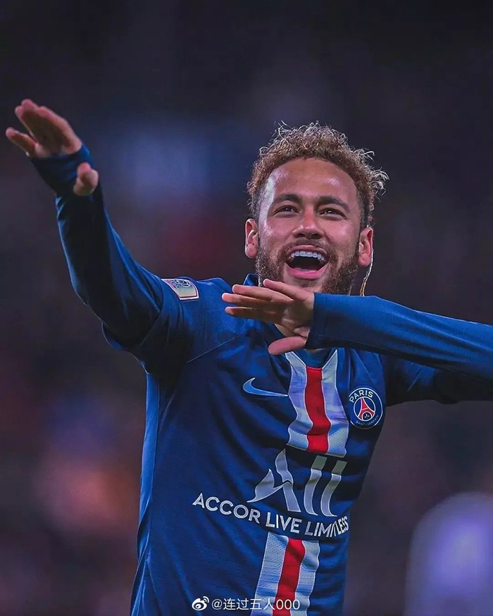 苏超创全国多个标志性第一次：央视转播、启用VAR、名哨执法