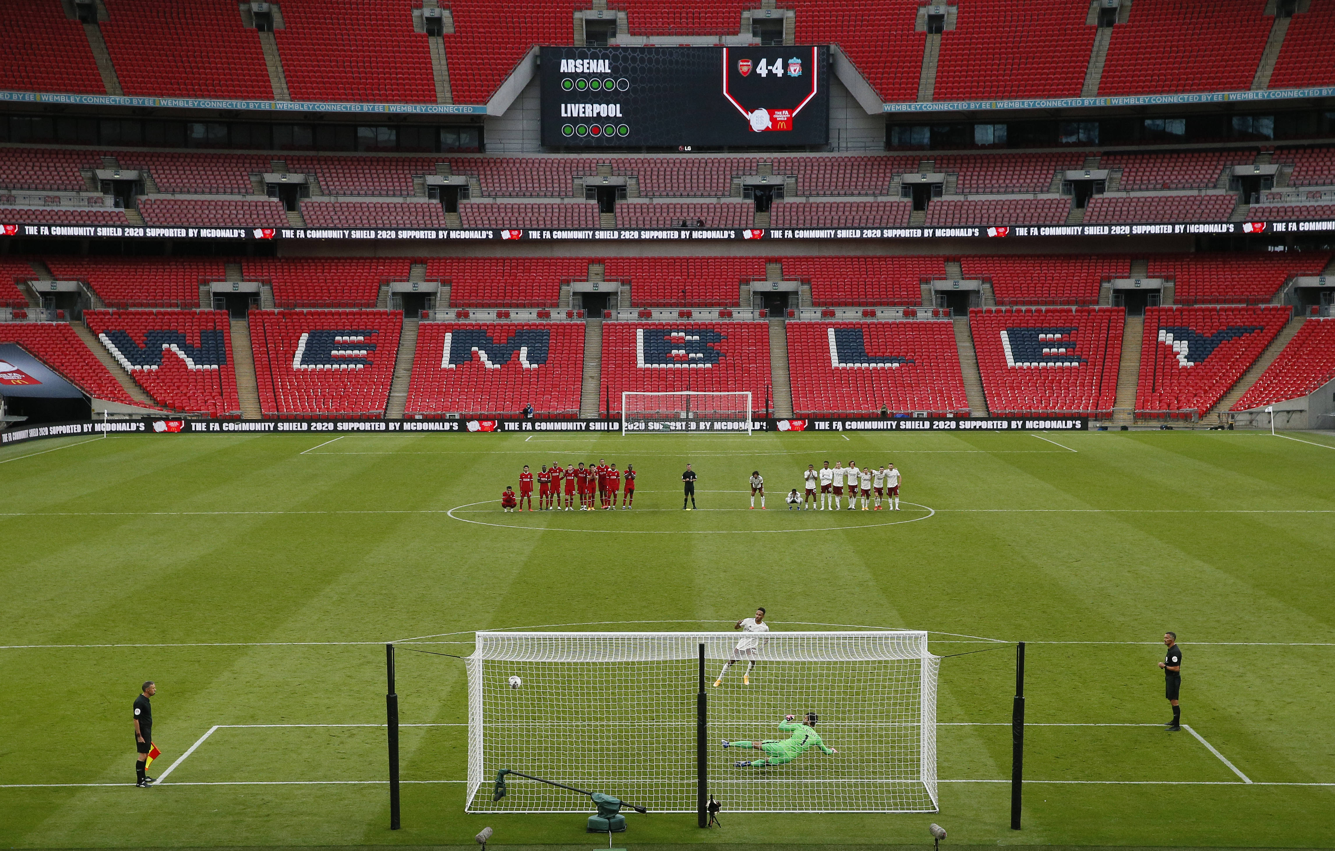 连续5个英超客场送助攻，B费成历史第五人（英超客场连续5场送助攻，B费跻身历史第5人）