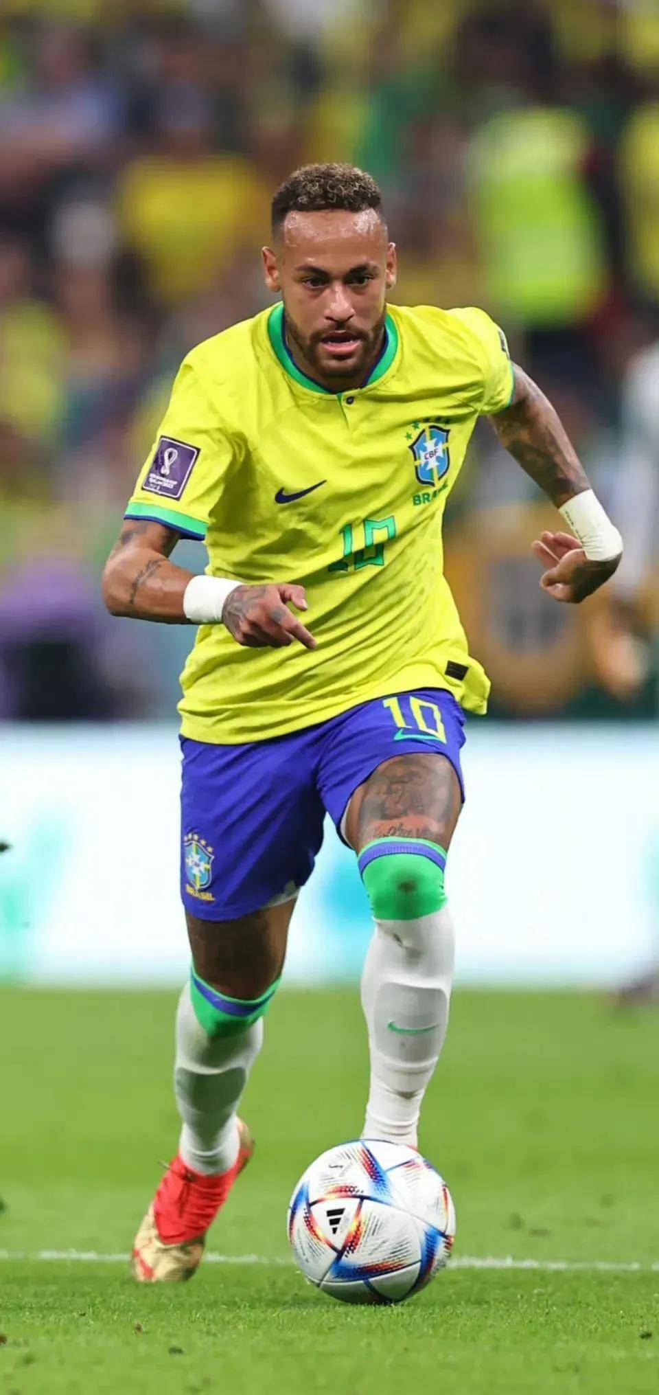 中甲半场：向余望推射中柱，重庆铜梁龙暂0-0上海嘉定汇龙