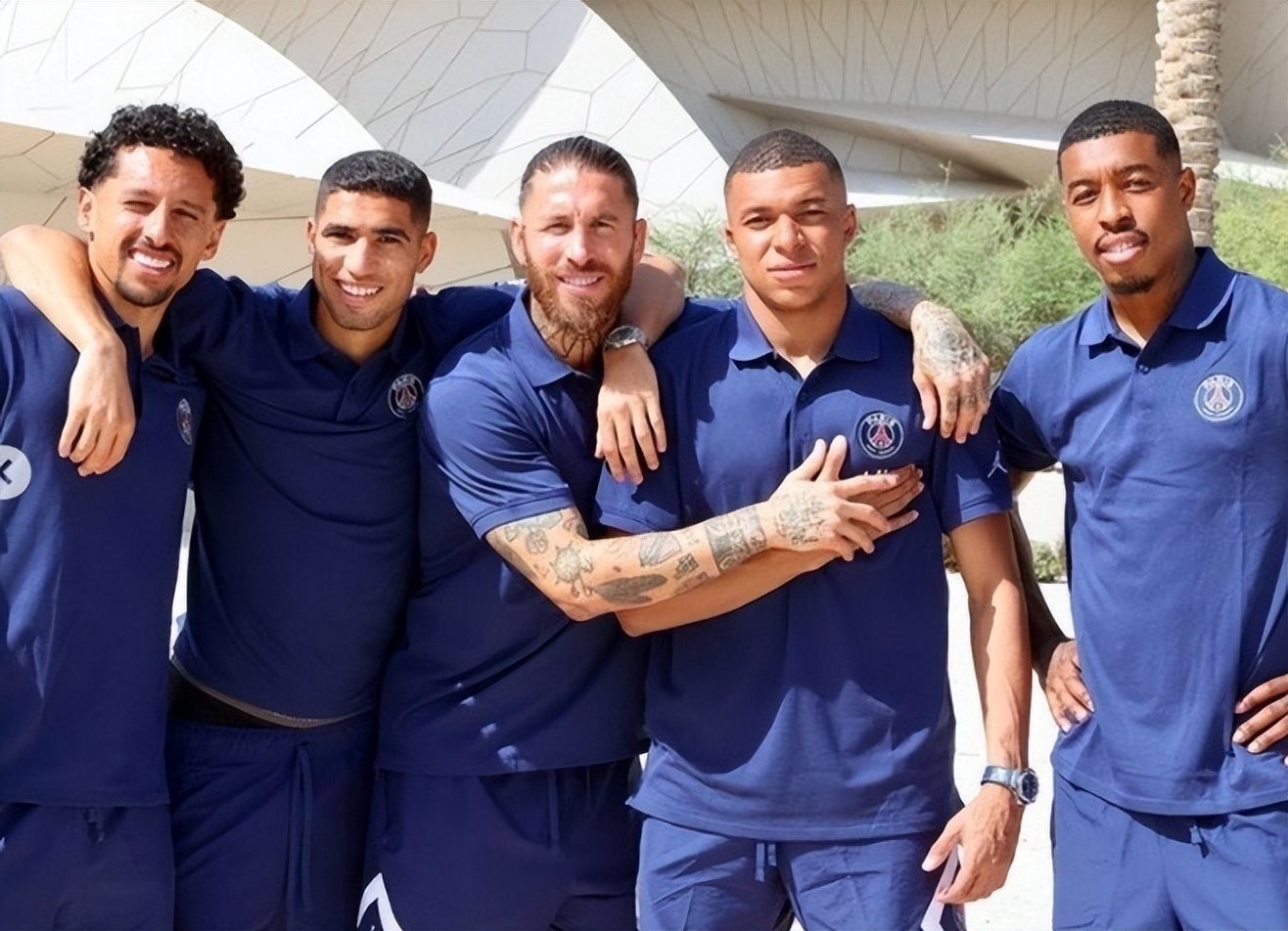 球队取胜后送亚泰降级，海牛球迷在退场时高喊“亚泰降级啦”